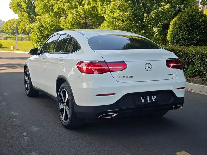 Mercedes-Benz GLC 2017 GLC 200 4 MATIC SUV — фото 21
