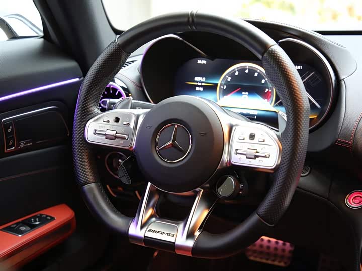 Mercedes-Benz AMG 2019 AMG GT — фото 15