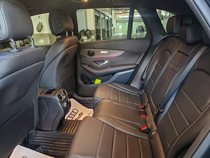 Mercedes-Benz GLC 2021 GLC 260 L 4 MATIC Luxury — фото 5