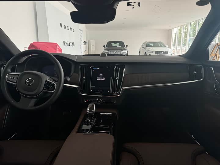 Volvo S90 Hybrid 2025 Hybrid 4 WD — фото 11