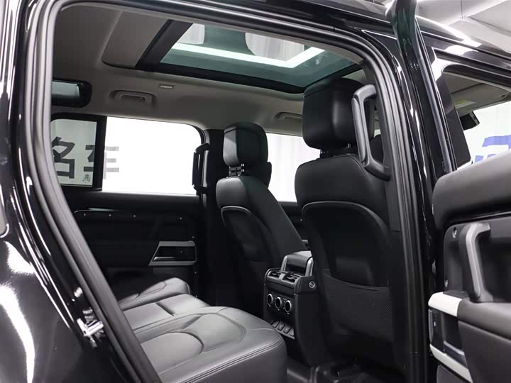 Land Rover Defender — фото 23