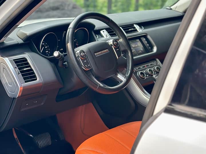 Land Rover Range Rover Sport — фото 16