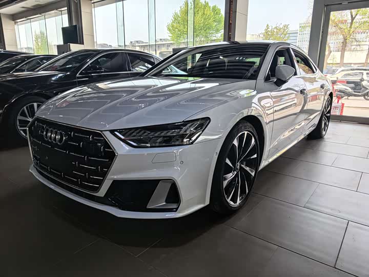 Audi A7L 2022 55 TFSI quattro S-line — фото 1