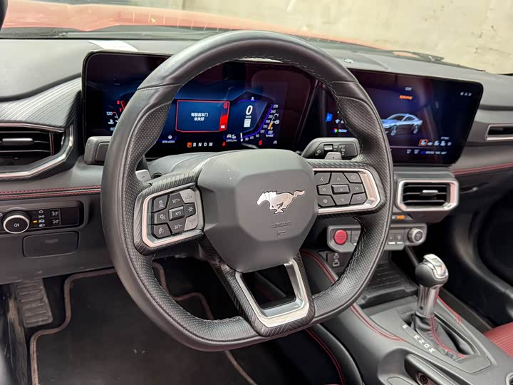 Ford Mustang 2024 2.3 T Eco Boost — фото 9