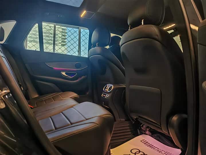 Mercedes-Benz GLC 2021 GLC 260 L 4 MATIC Luxury — фото 4