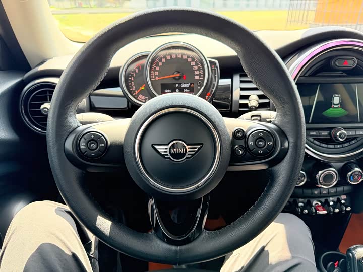 MINI Hatch — фото 18
