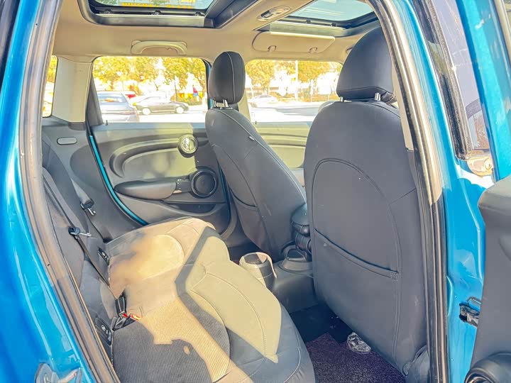 MINI Hatch — фото 11
