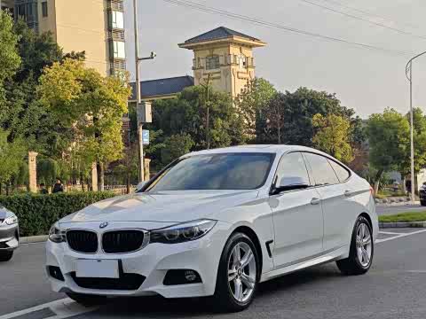 BMW 3-Series 2017 330i x Drive MSport — фото 22