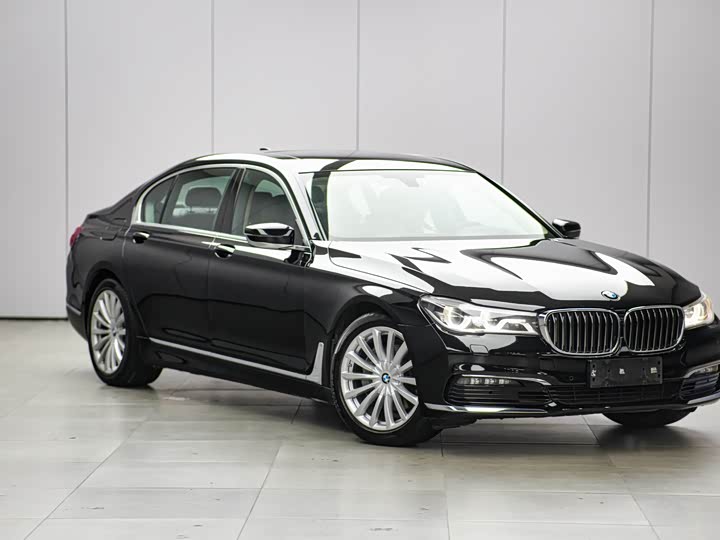 BMW 7-Series 2016 740 Li Leading — фото 4
