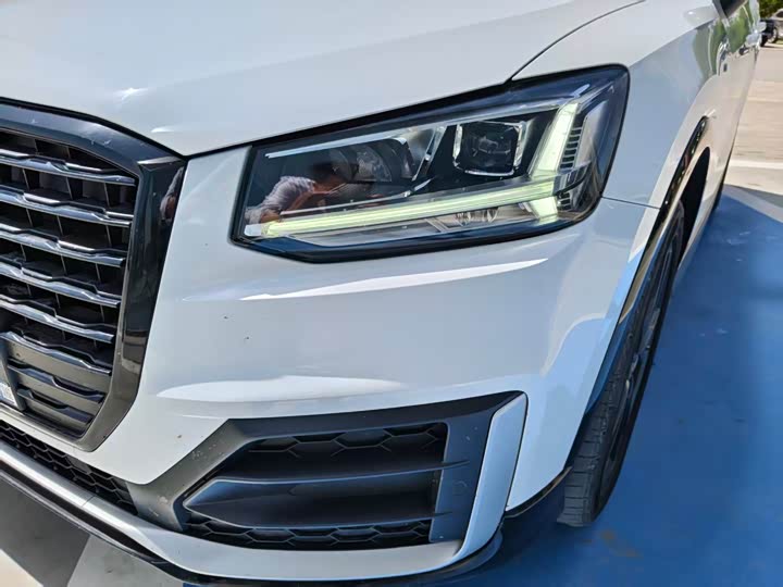Audi Q2L 2021 35 TFSI — фото 10