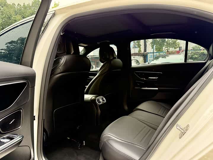 Mercedes-Benz C-Class 2025 C 260 L — фото 11