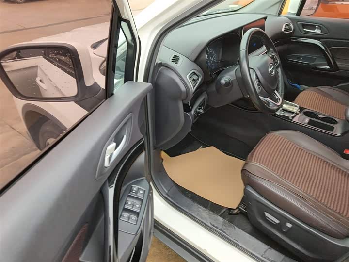 Trumpchi GS4 2018 235 T AT 2 WD — фото 16