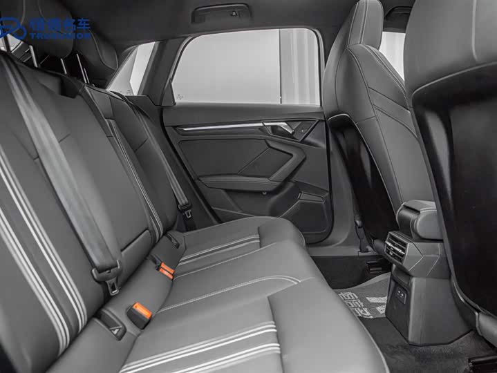 Audi A3 2024 Sportback 35 TFSI Sport — фото 16