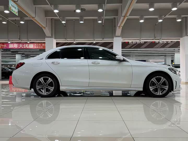 Mercedes-Benz C-Class 2019 C 260 L — фото 5