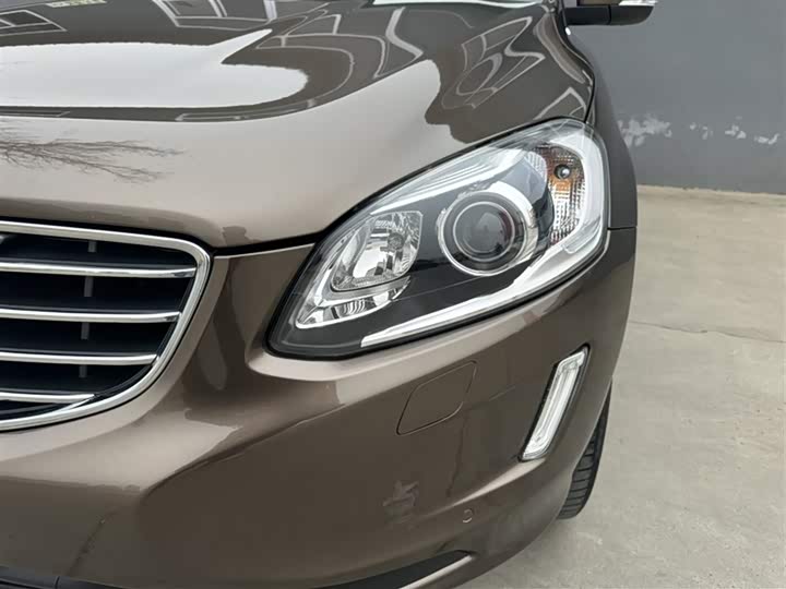 Volvo XC60 2017 T 5 AWD — фото 15