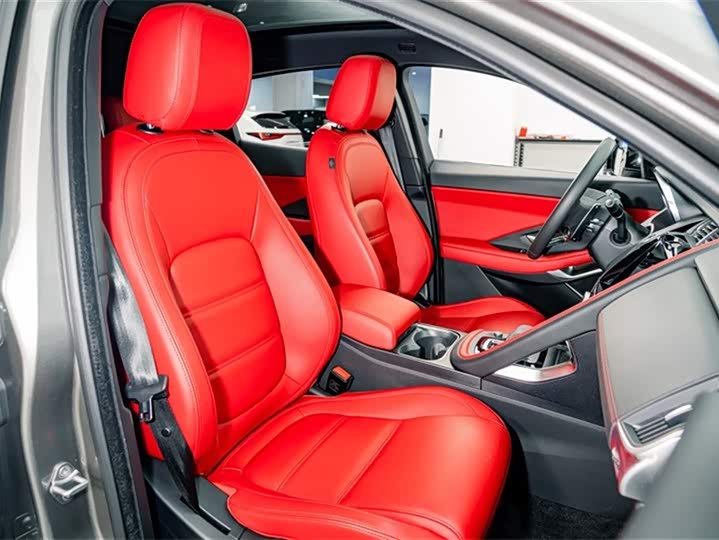 Jaguar E-PACE 2024 R-DYNAMIC S — фото 19