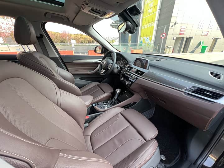 BMW X1 2018 x Drive 20 Li — фото 41