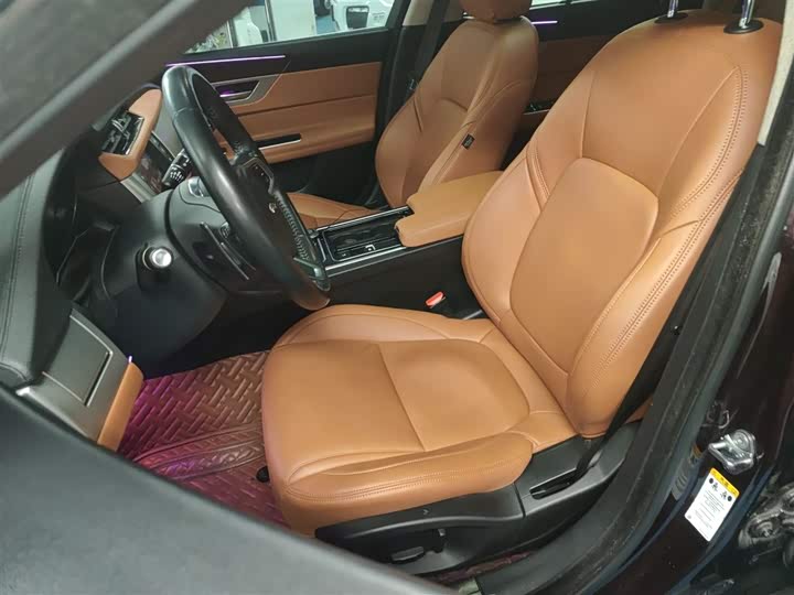 Jaguar XFL 2018 XFL 2.0 T 200 PS — фото 15