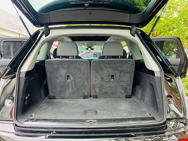Audi Q7 2022 55 TFSI quattro S line Premium — фото 24