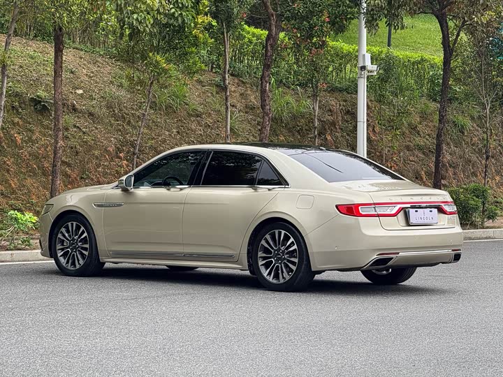 Lincoln Continental — фото 7