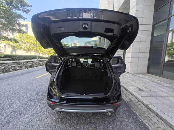 Lincoln MKC 2017 2.0 T 2 WD — фото 4