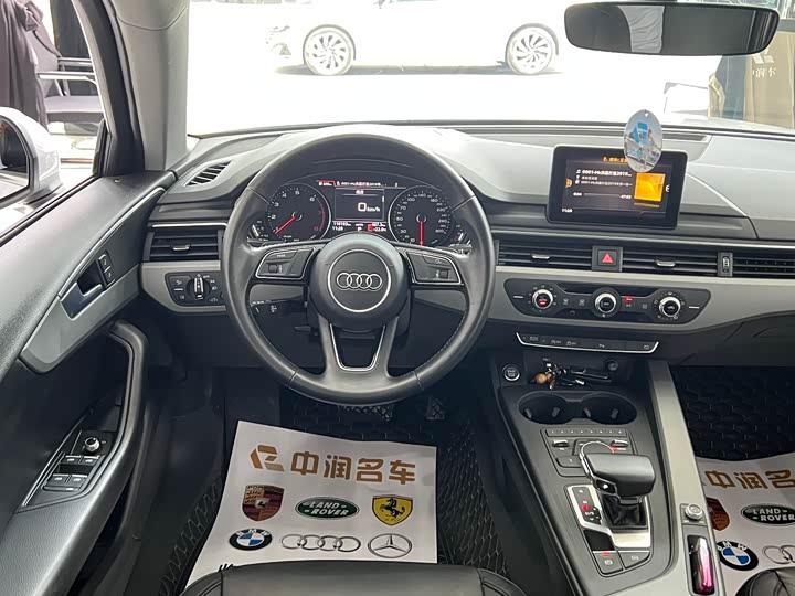 Audi A4L 2019 40 TFSI VI — фото 7