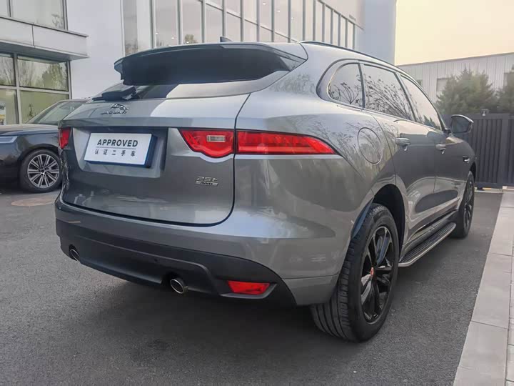 Jaguar F-PACE 2020 2.0 T — фото 3