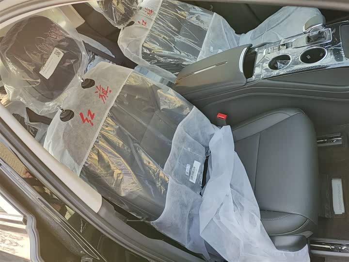 Hongqi HS3 PHEV 2025 125km PLUS 200 — фото 20