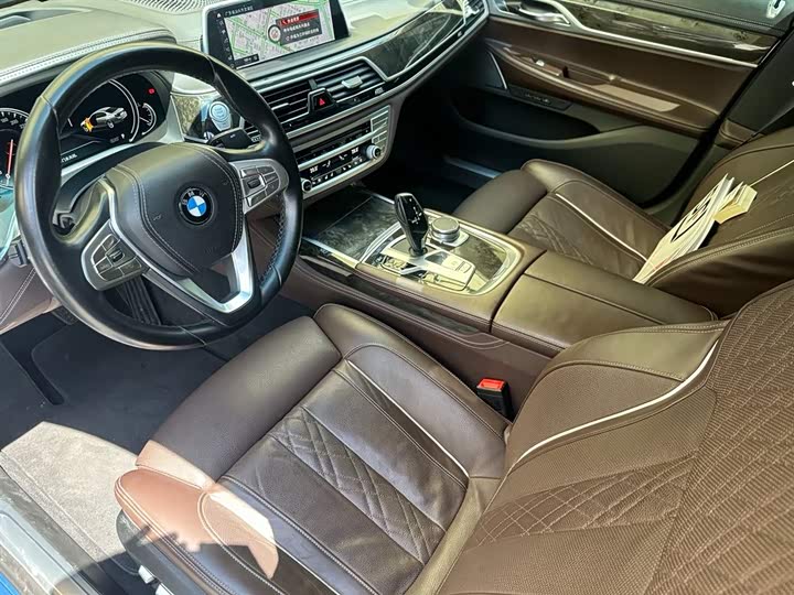 BMW 7 Series 730Li премиум — фото 8