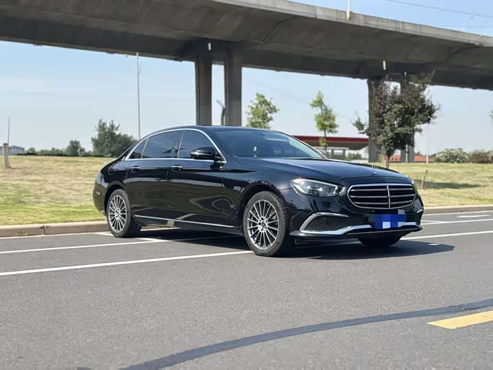 Mercedes-Benz E-Class E 260 L — фото 2