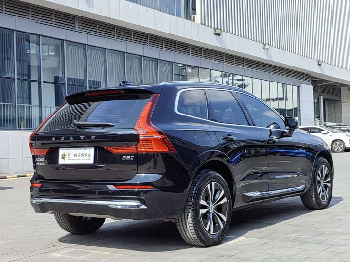 Volvo XC60 2024 B 5 4 WD — фото 5