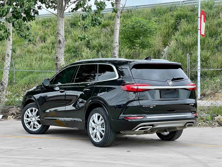 Buick Enclave — фото 4