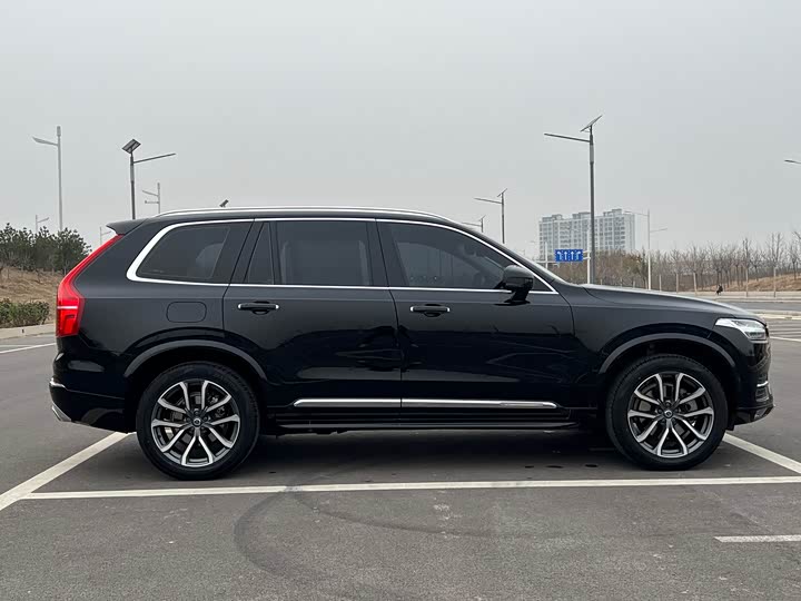 Volvo XC90 2019 T 6 7 VI — фото 17