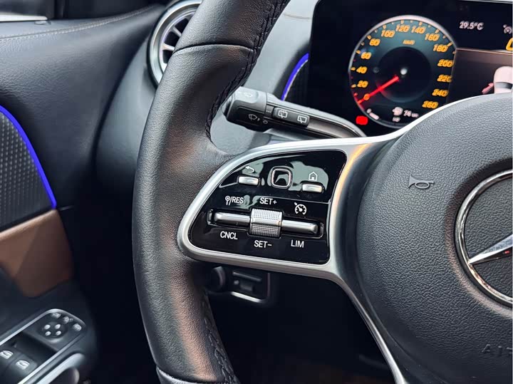Mercedes-Benz GLB 2020 GLB 200 — фото 21