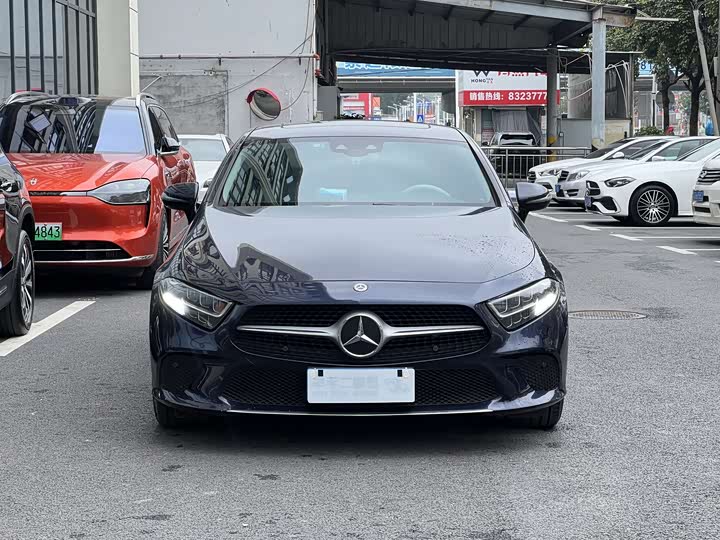 Mercedes-Benz CLS 2018 CLS 300 — фото 3