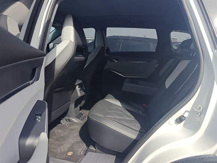 Changan CS75 PLUS 2023 1.5 T ATPremium — фото 17