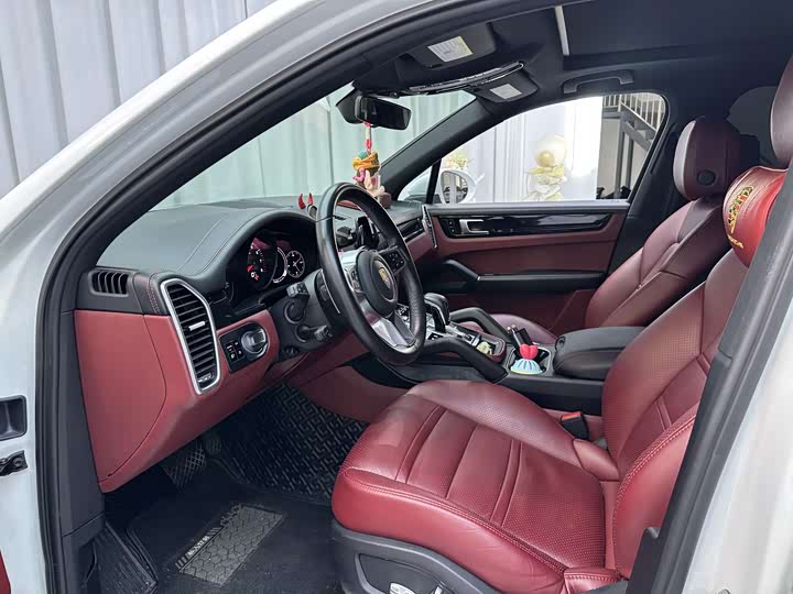 Porsche Cayenne 2019 Cayenne 3.0 T — фото 8