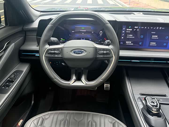 Ford Edge — фото 12
