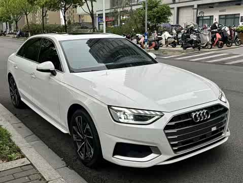 Audi A4L 2022 40 TFSI — фото 10