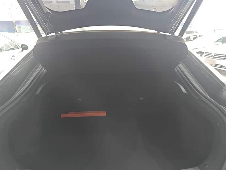 Changan UNI-V 2024 1.5 T — фото 19