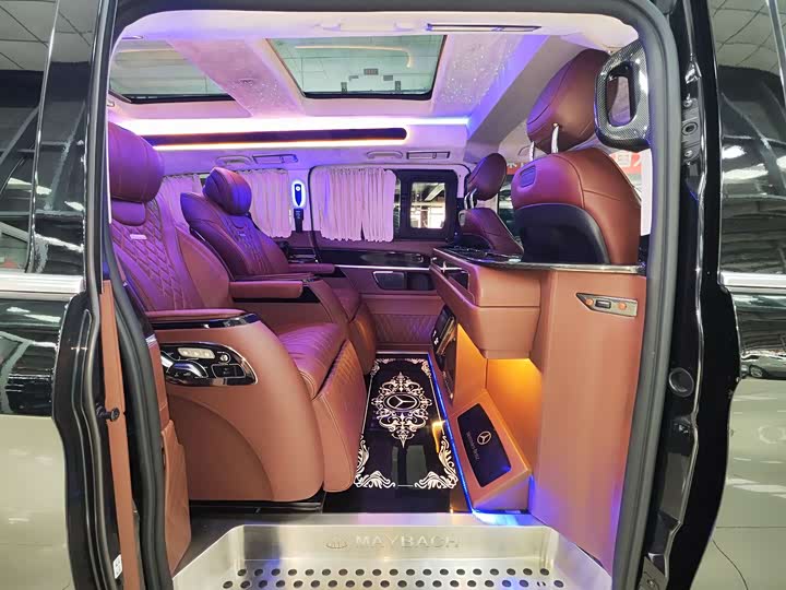 Mercedes-Benz V-Class 2018 V 260 L VI — фото 9