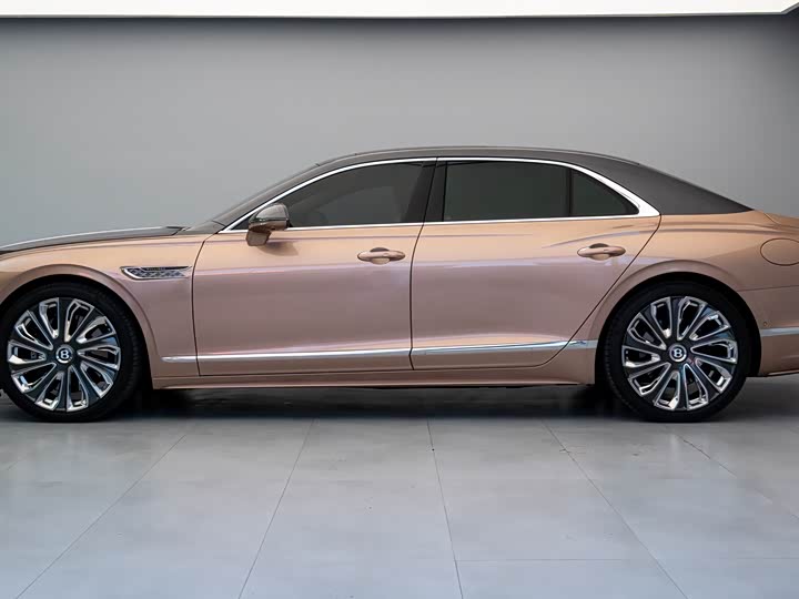 Bentley Flying Spur — фото 3