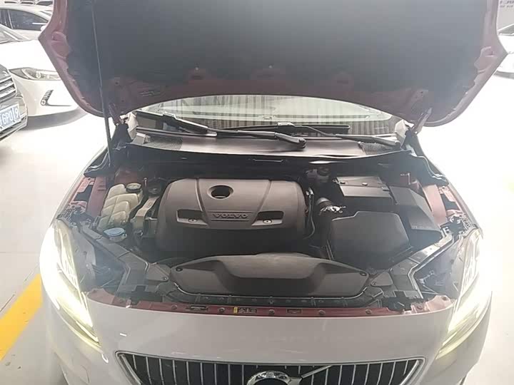 Volvo V40 2019 T 3 — фото 20