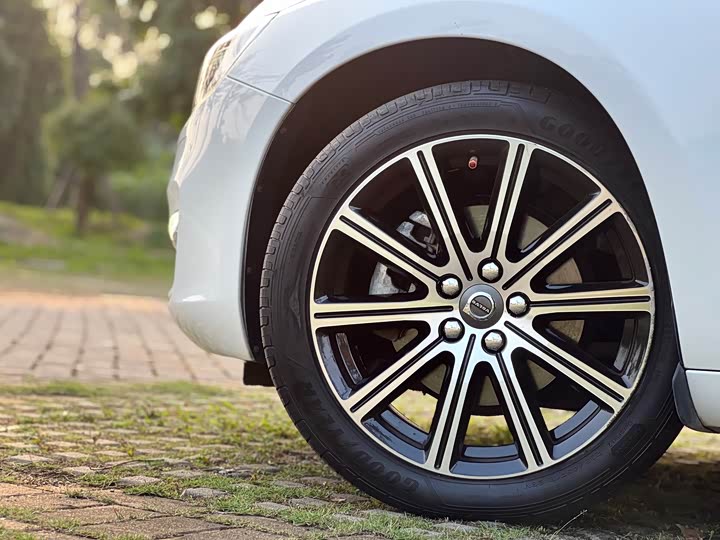 Volvo S60 2019 S 60 L T 5 — фото 17