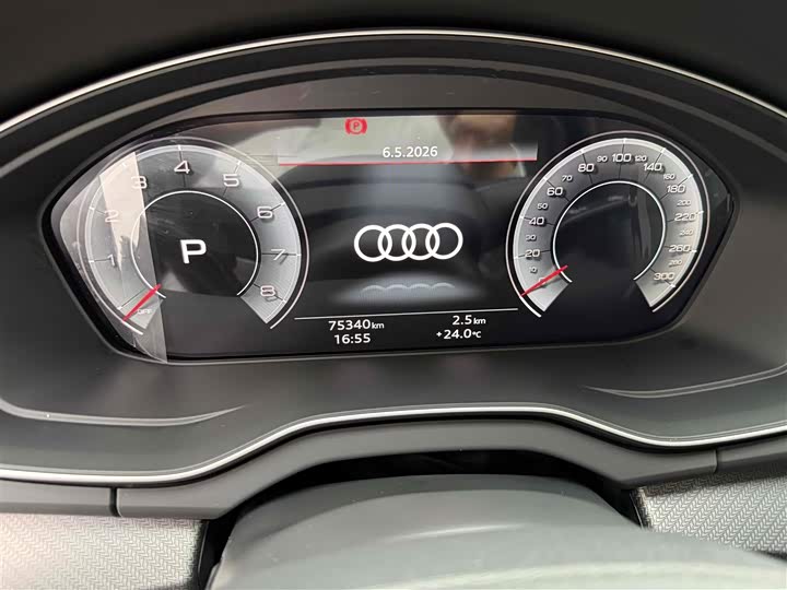 Audi Q5L 2024 40 TFSI — фото 10