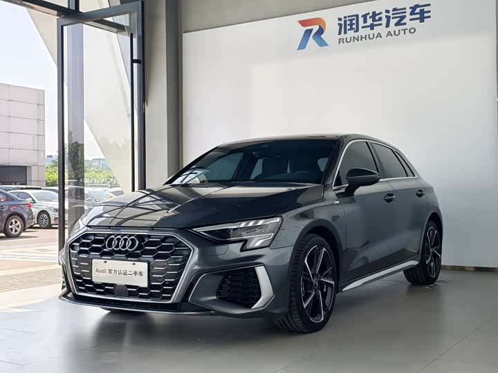 Audi A3 2023 Sportback 35 TFSI Sport — фото 1