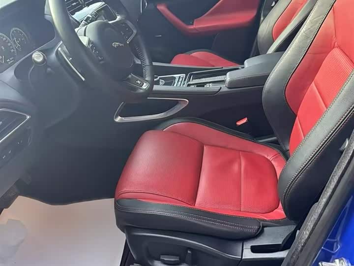Jaguar F-PACE 2018 2.0 T 4 WDR-Sport — фото 12