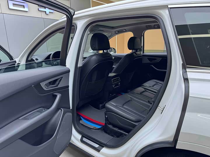 Audi Q7 2018 40 TFSI S line Sport — фото 8