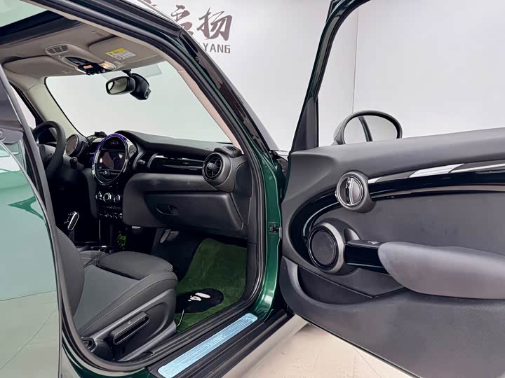 MINI Hatch — фото 13