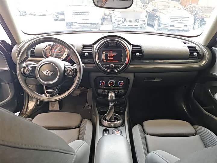 MINI Clubman — фото 10